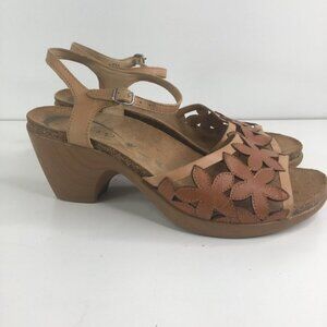 Dansko Coquette Amber Biscotti Floral Sandals Size 40